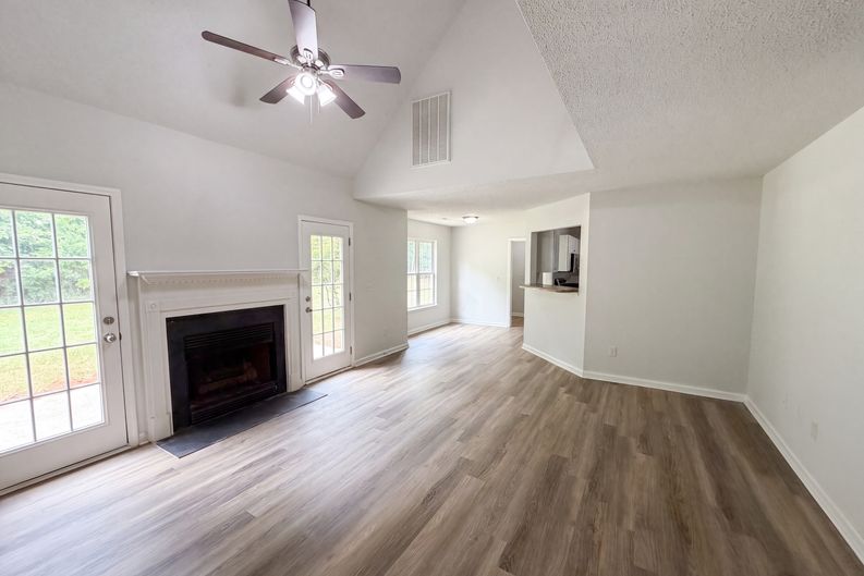 Photo 6 of 17 of 520 Patriot Way, West Union, SC