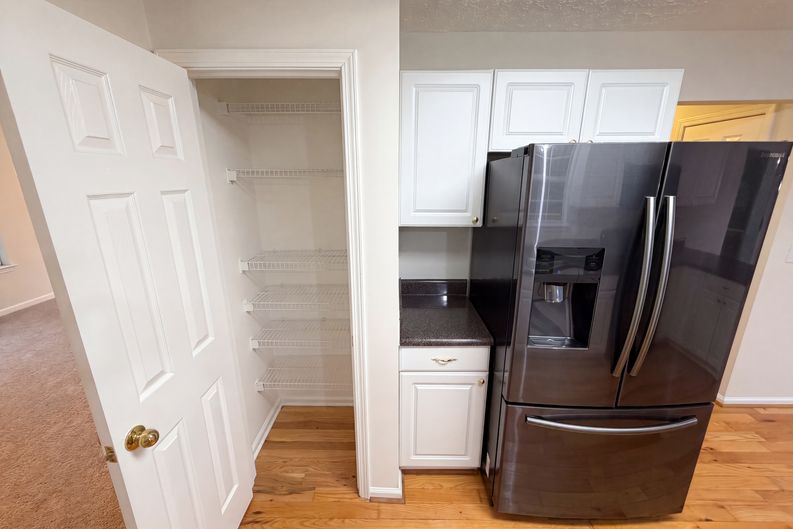 Photo 16 of 50 of 1800 Ivy Stone Ct, Buford, GA