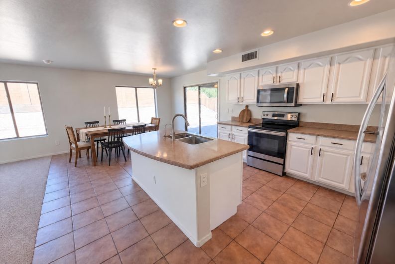 Photo 6 of 30 of 25798 W Hilton Ave, Buckeye, AZ