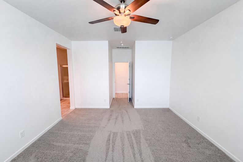 Photo 18 of 29 of 4127 S 97th Dr, Tolleson, AZ