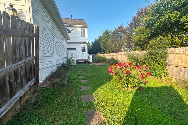 Photo 32 of 36 of 62 Stocks St, Lovettsville, VA
