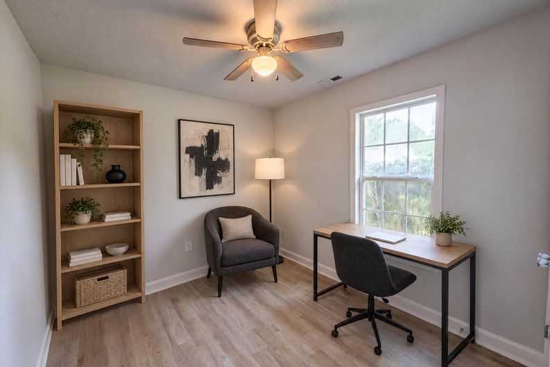 Photo 9 of 15 of 444 Northwoods Dr, Raeford, NC