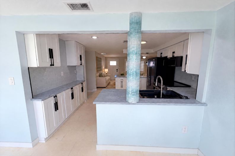 Photo 17 of 30 of 13638 Evelane Dr, Hudson, FL