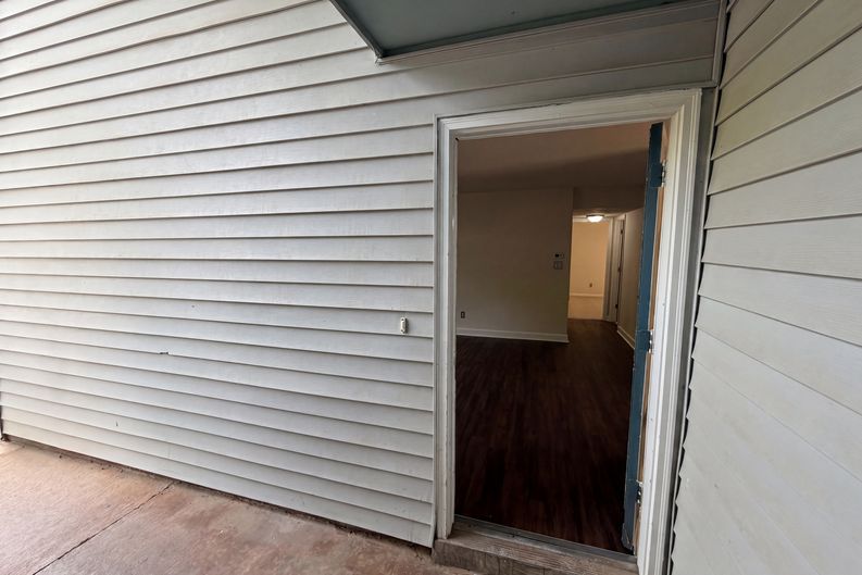 Photo 19 of 20 of 2020 Stoney Point Ln, Charlotte, NC