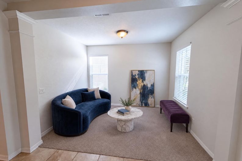 Photo 13 of 39 of 8231 Laureate Blvd, Orlando, FL