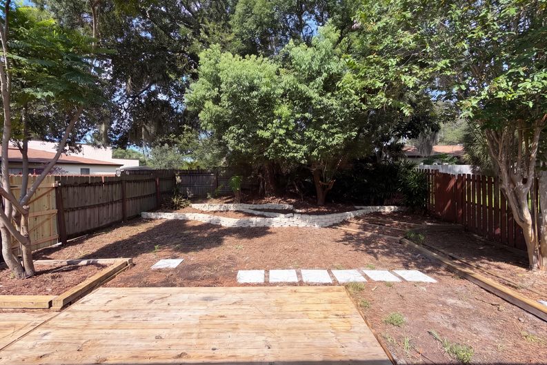 Photo 21 of 26 of 190 Pine Knoll Ct, Casselberry, FL