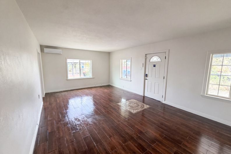 Photo 3 of 42 of 11950 Lee Ave, Adelanto, CA