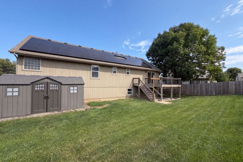 Photo 18 of 22 of 403 S Lakeshore Dr, Raymore, MO