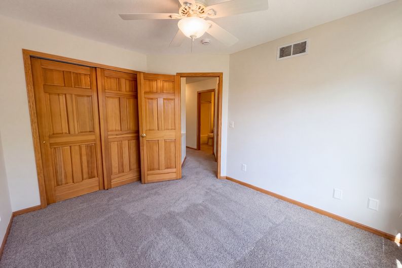 Photo 20 of 36 of 1012 Delano Ct, Stillwater, MN