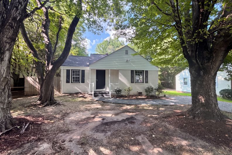 Photo 14 of 16 of 2109 Sheffield Rd, Raleigh, NC