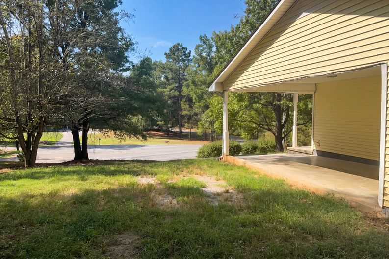Photo 29 of 42 of 155 Liberty Pl SW, Calhoun, GA