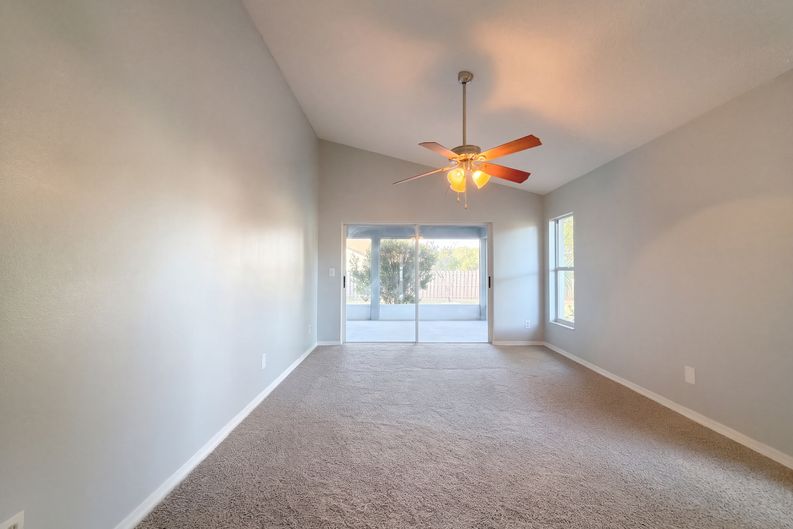 Photo 19 of 41 of 9703 Glenpointe Dr, Riverview, FL