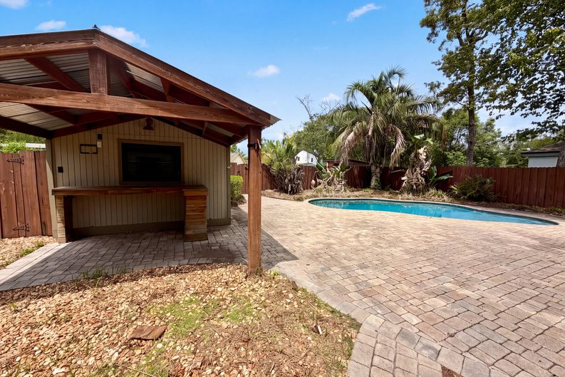 Photo 26 of 28 of 8382 Chason Rd W, Jacksonville, FL
