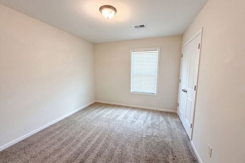 Photo 11 of 22 of 164 Highland Park Ct, Easley, SC