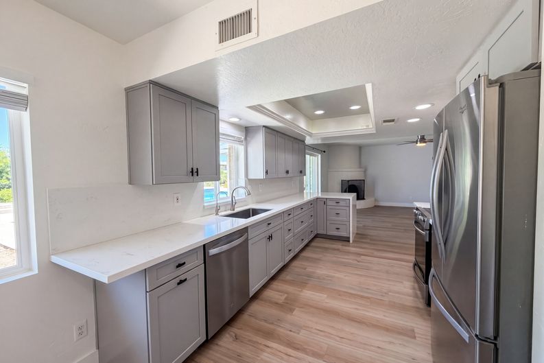 Photo 6 of 22 of 3028 E Marilyn Rd, Phoenix, AZ