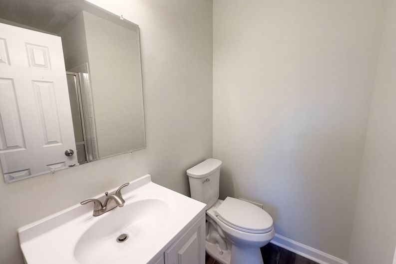 Photo 10 of 17 of 706 Kaplan Ct, Hyattsville, MD