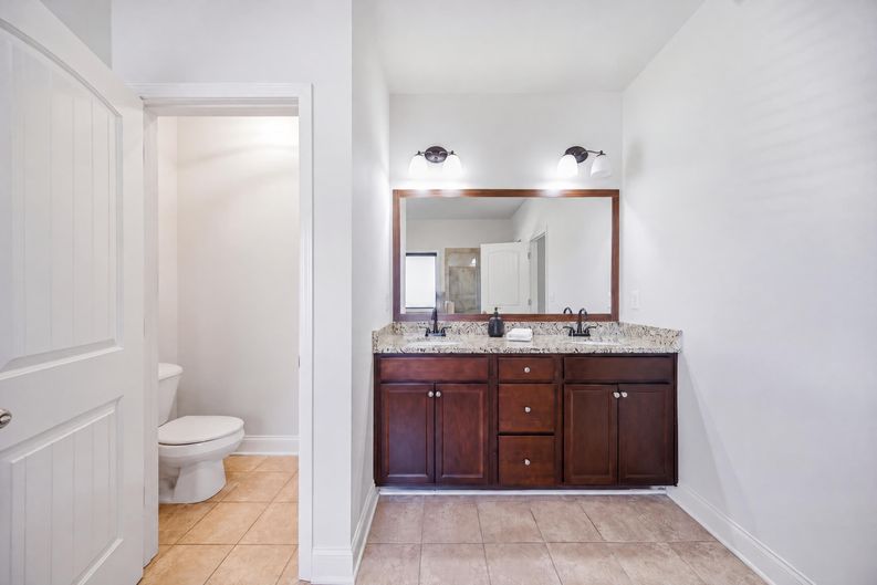 Photo 12 of 25 of 6372 Spring Cove Dr, Flowery Branch, GA