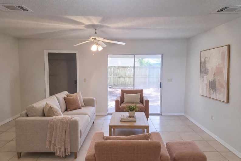 Photo 4 of 17 of 2 Cinderella Ln NW, Fort Walton Beach, FL