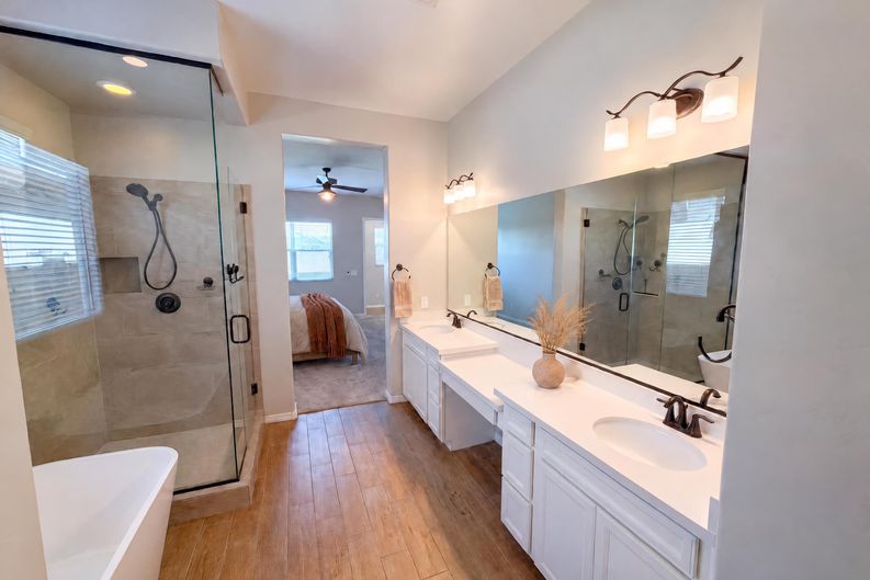 Photo 17 of 55 of 4511 N 93rd Dr, Phoenix, AZ