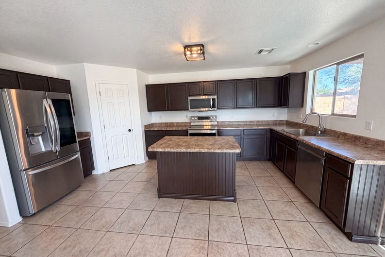 Photo 6 of 27 of 11244 W Massey Dr, Marana, AZ