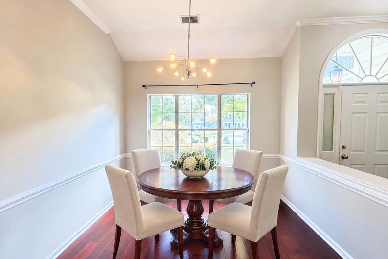 Photo 8 of 17 of 8536 Albury Walk Ln, Charlotte, NC