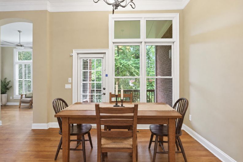 Photo 10 of 46 of 3011 Riverstone Trl, Atlanta, GA