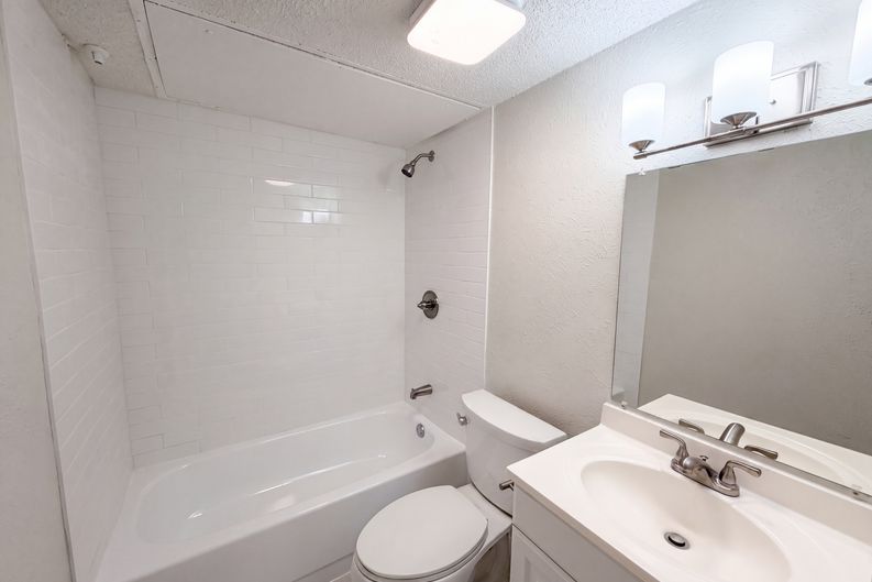 Photo 18 of 25 of 5608 Cherilee Ln, Haltom City, TX