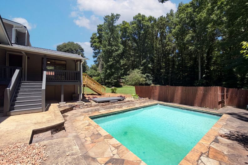 Photo 21 of 27 of 104 Belair Ln, Stockbridge, GA