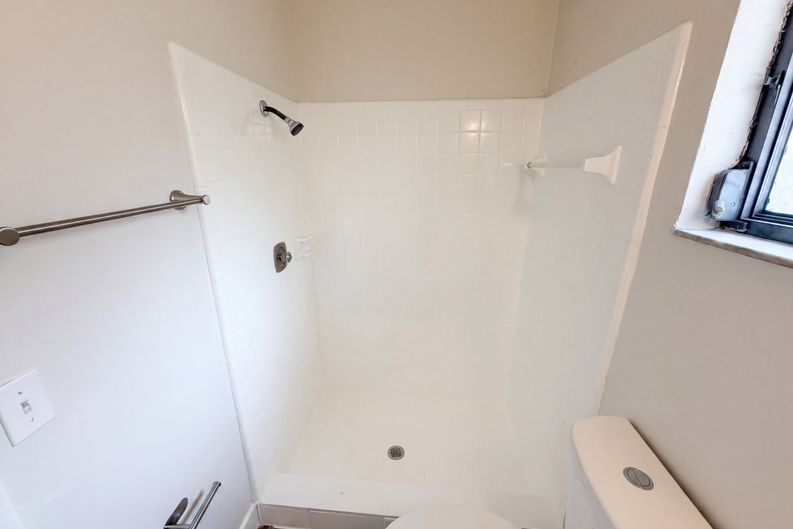 Photo 9 of 25 of 2768 Galatian Pl, Orlando, FL