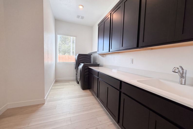 Photo 22 of 32 of 8289 Warbonnet Way, Las Vegas, NV