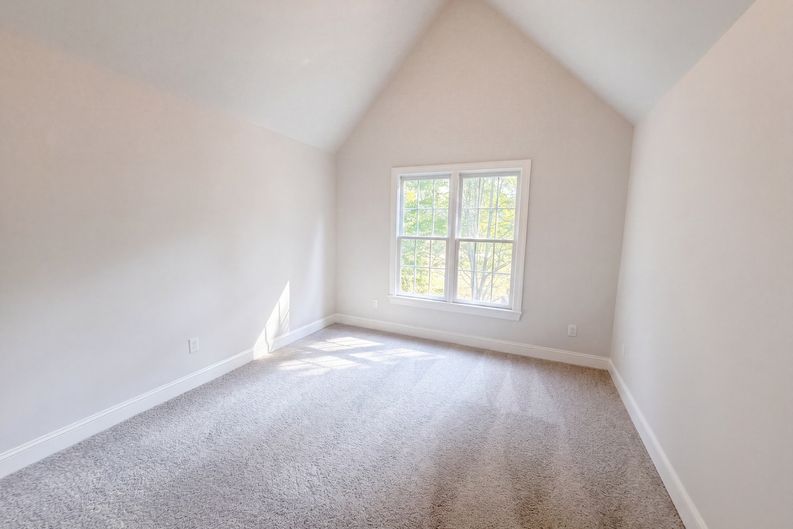 Photo 6 of 15 of 2916 Woodslope Dr, Raleigh, NC