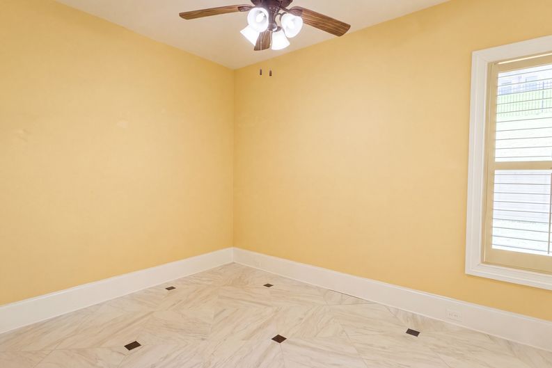 Photo 4 of 41 of 332 Warwick Pl, McDonough, GA