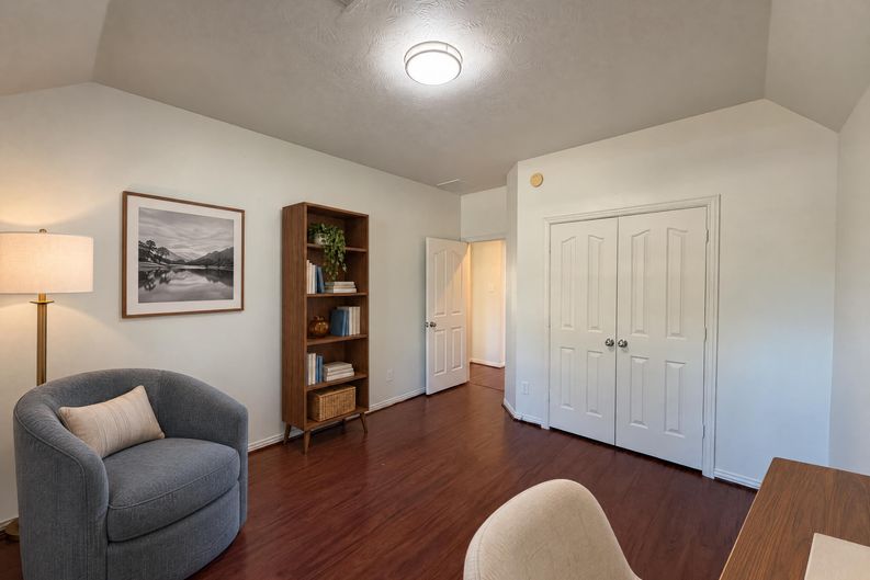 Photo 21 of 31 of 3307 Wolf Ct, Pearland, TX