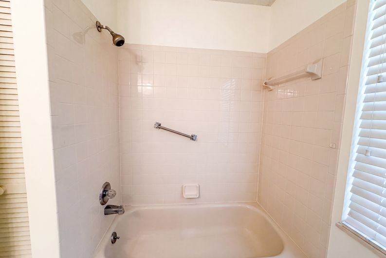 Photo 13 of 19 of 228 Bob White Ct, Daytona Beach, FL