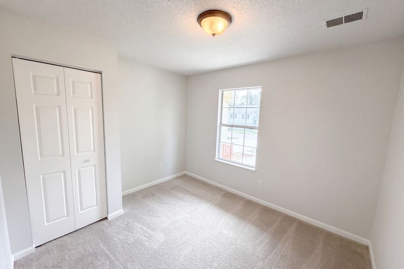 Photo 4 of 50 of 305 Pebble Creek Ct, West Columbia, SC