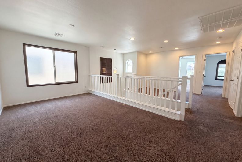 Photo 11 of 25 of 7478 Benlomond Ave, Las Vegas, NV
