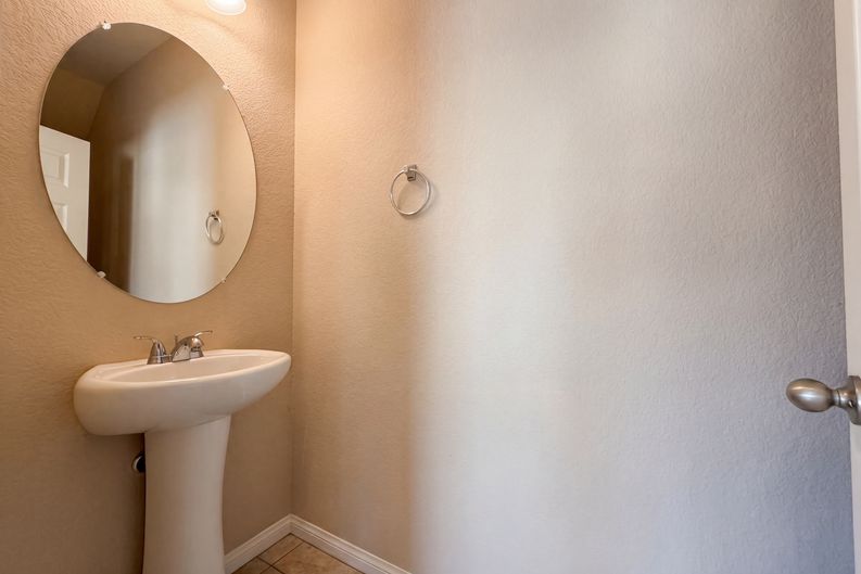 Photo 9 of 23 of 6472 Haypress Ct, Las Vegas, NV
