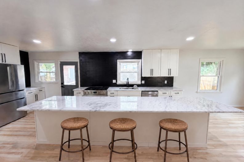Photo 10 of 30 of 3807 Greenhill Dr, Atlanta, GA
