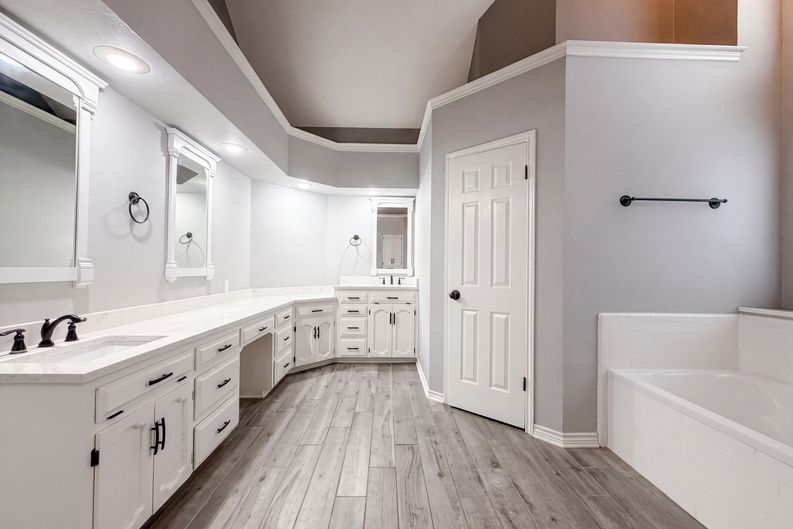 Photo 4 of 26 of 2717 Wickersham Dr, Temple, TX