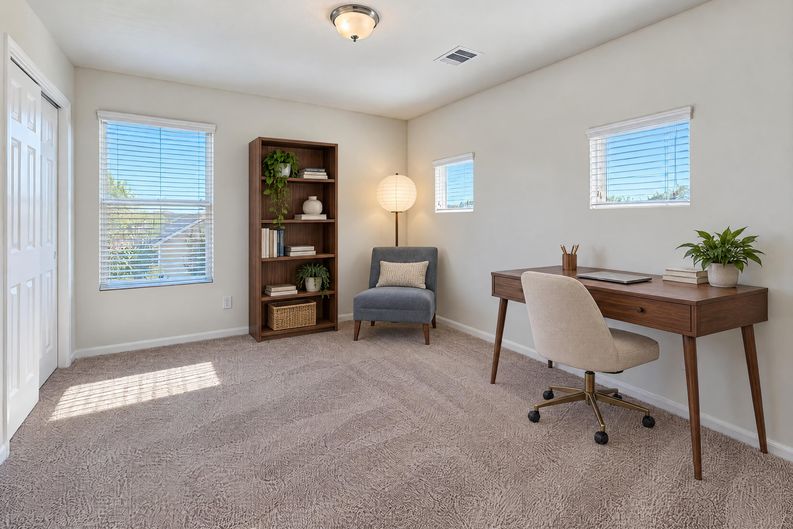 Photo 16 of 26 of 14414 Darrah Dr, Houston, TX