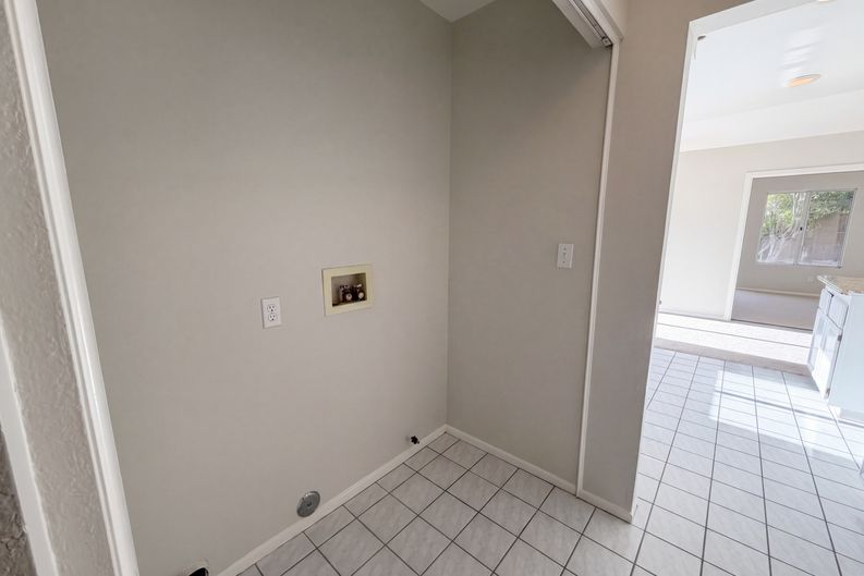 Photo 21 of 23 of 2565 W Fairview Dr, Rialto, CA