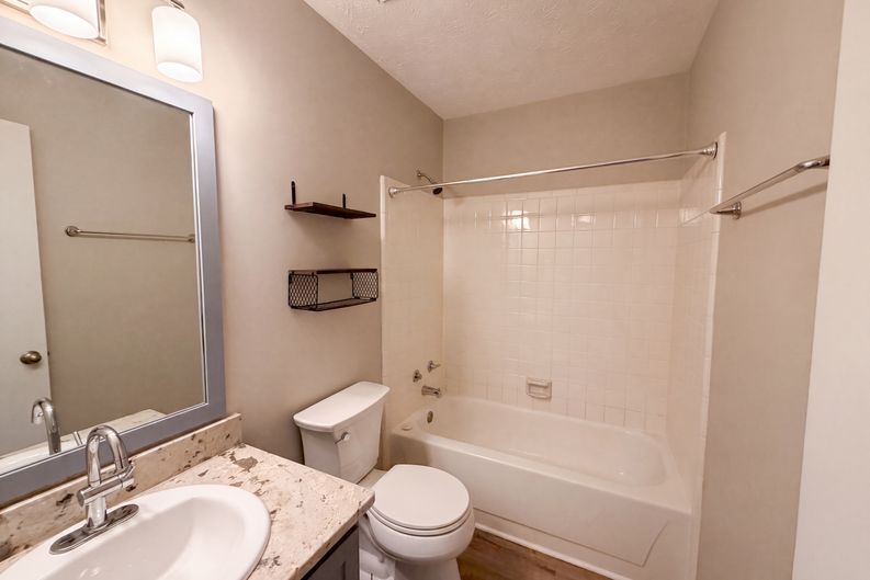Photo 11 of 18 of 5505 Eulala Dr, Nashville, TN