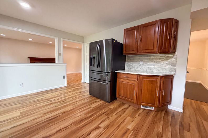 Photo 18 of 25 of 207 Renaldo Dr, Chesterfield, MO