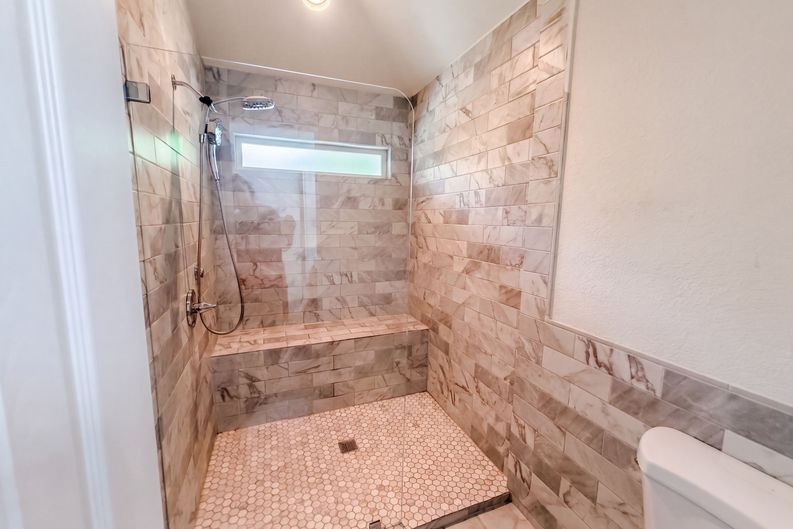 Photo 16 of 20 of 301 Hillside Ct, Garland, TX