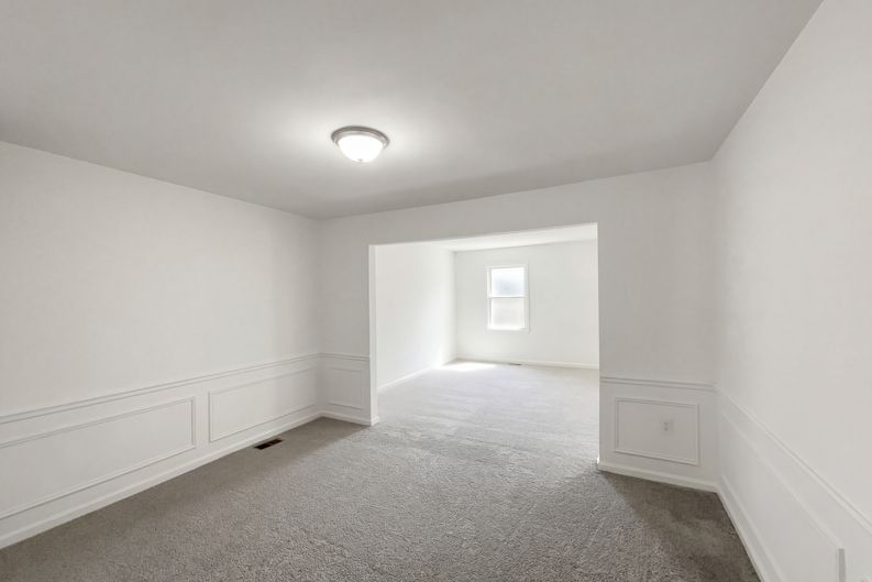 Photo 15 of 23 of 645 N Armistead St, Alexandria, VA