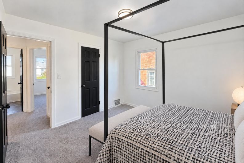 Photo 8 of 21 of 2606 Grovewood Ave, Cleveland, OH