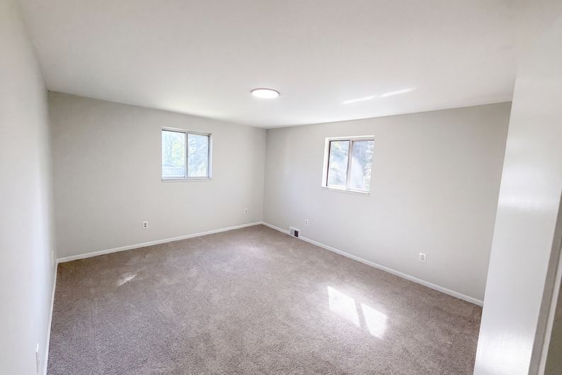 Photo 10 of 21 of 38651 Chartier St, Harrison Township, MI