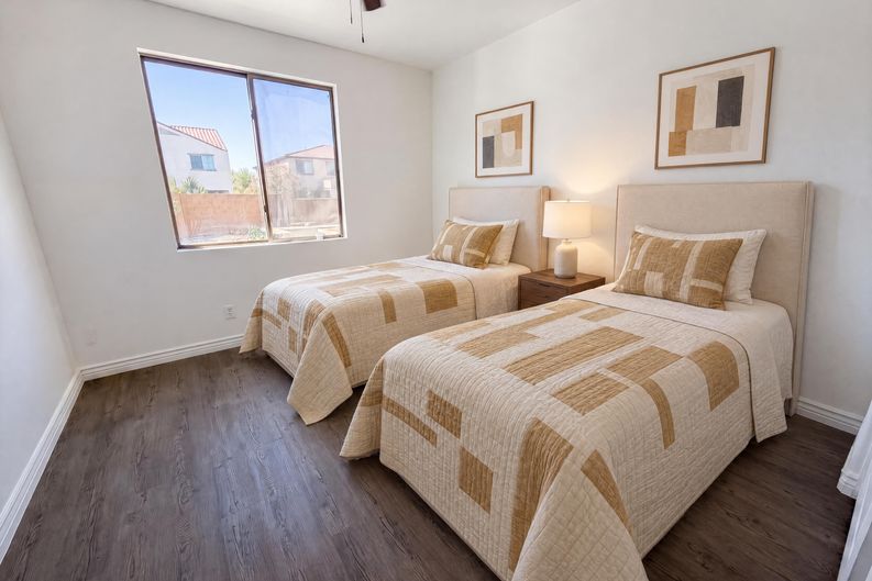 Photo 14 of 35 of 17645 W Hale Bopp Dr, Goodyear, AZ