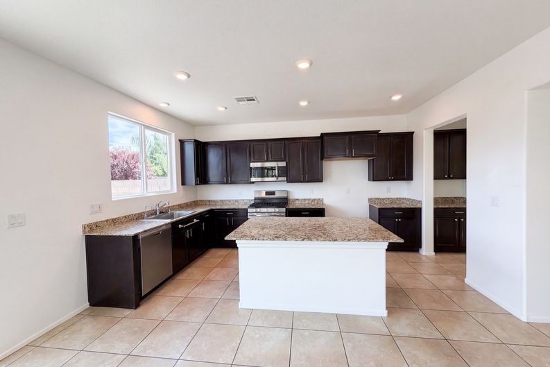 Photo 12 of 52 of 4036 White Opal St, Las Vegas, NV