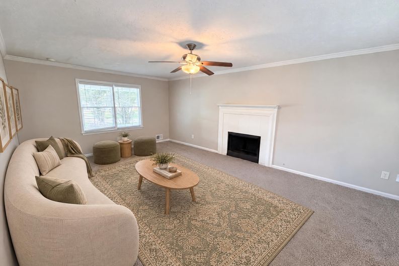 Photo 8 of 23 of 4078 Tara Ct, Loganville, GA